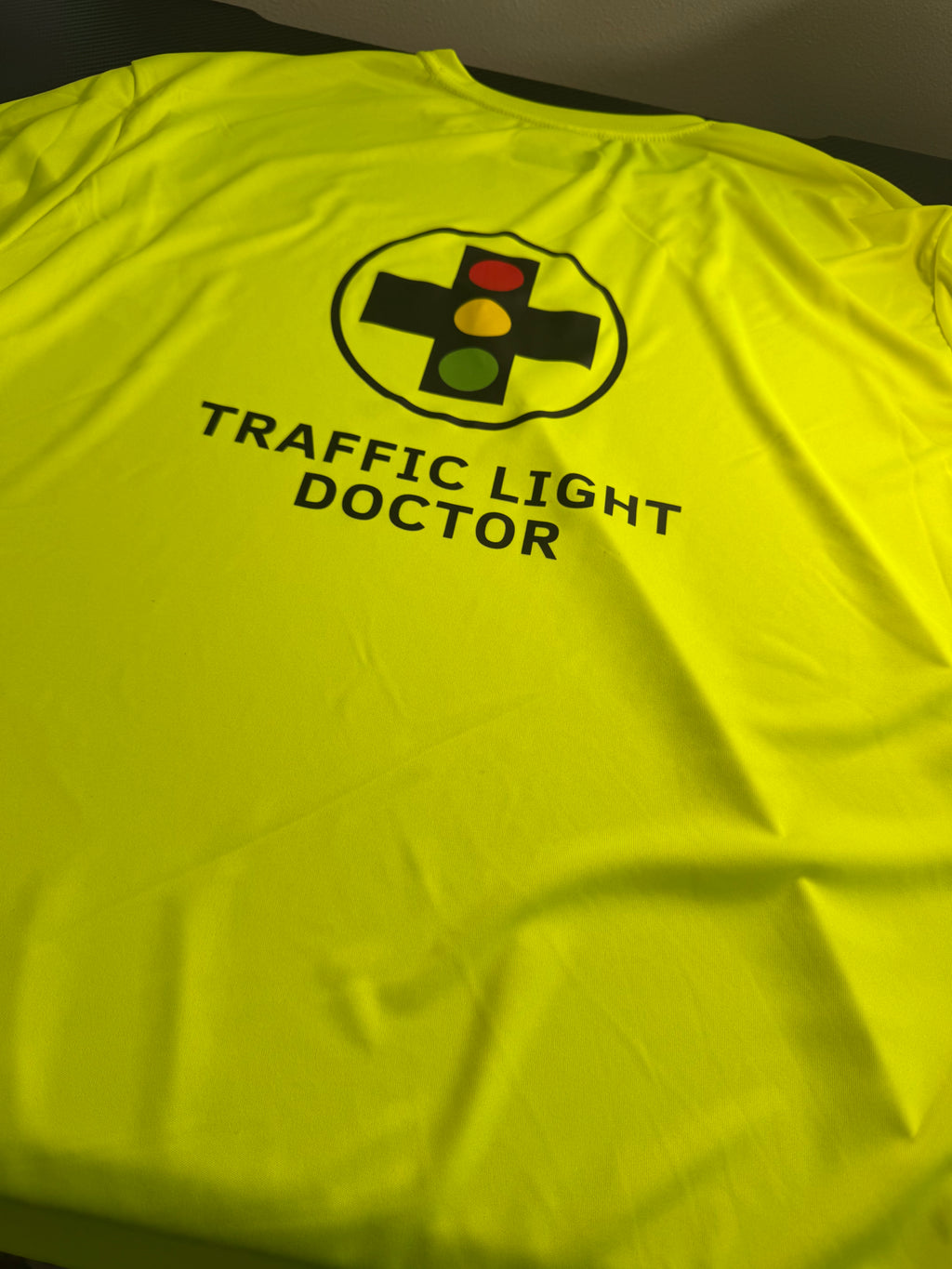 Traffic Light Doctor – High-Vis Performance Shirt